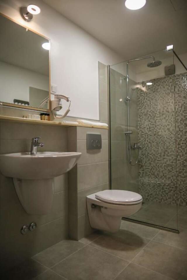 Отель GARNI HOTEL ATRIUM Никшич-26